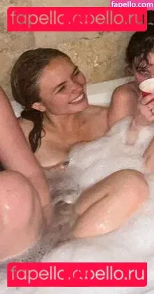 Natalie Alyn Lind Onlyfans Photo Gallery 