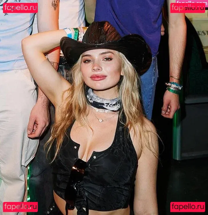 Natalie Alyn Lind Onlyfans Photo Gallery 
