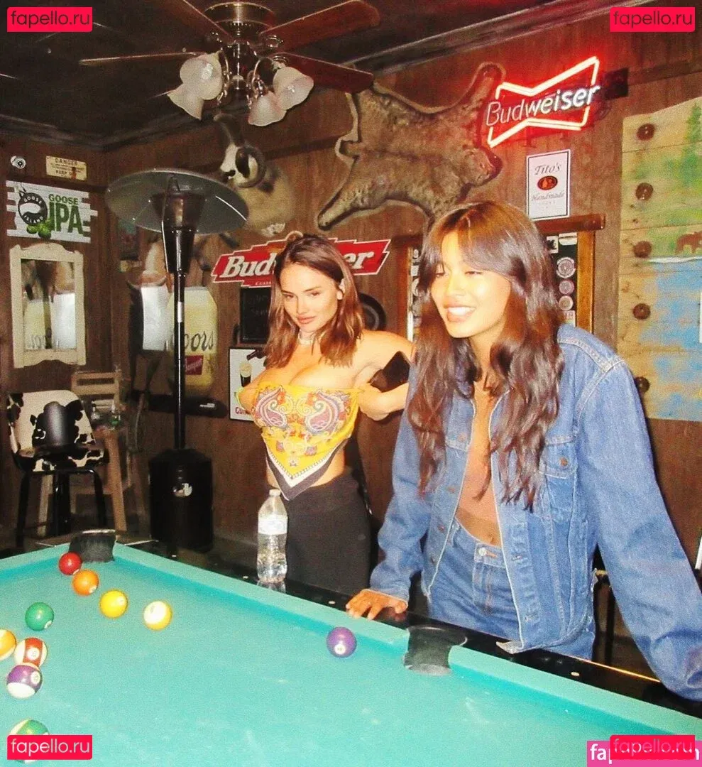 Natalie Alyn Lind Onlyfans Photo Gallery 