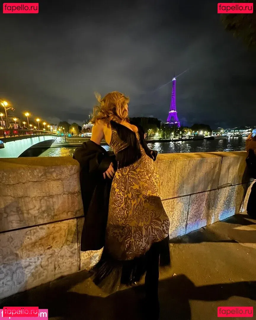 Natalie Alyn Lind Onlyfans Photo Gallery 