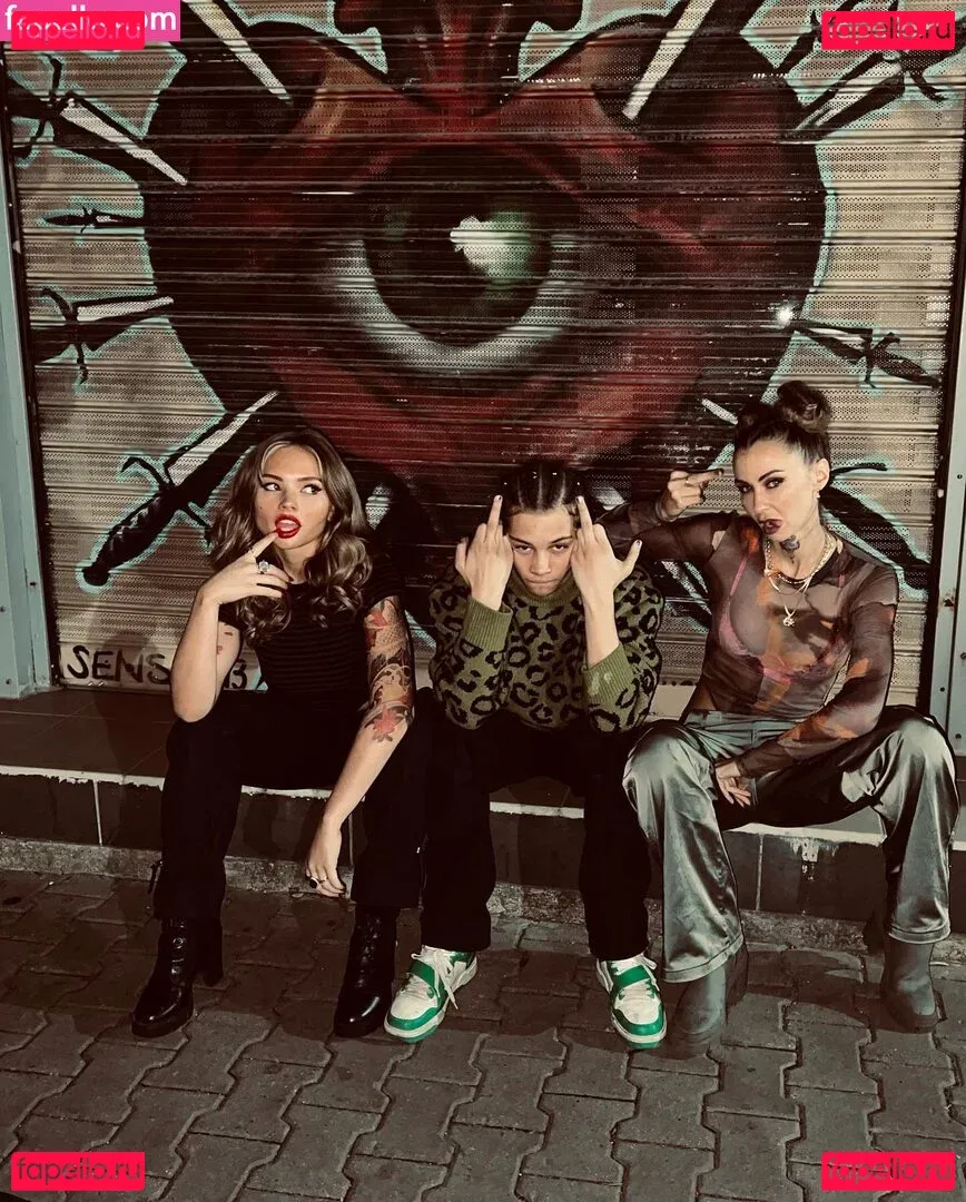 Natalie Alyn Lind Onlyfans Photo Gallery 