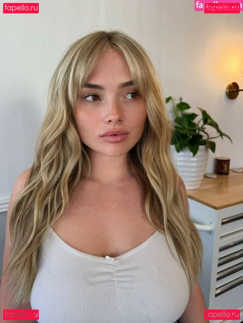 Natalie Alyn Lind Onlyfans Photo Gallery 