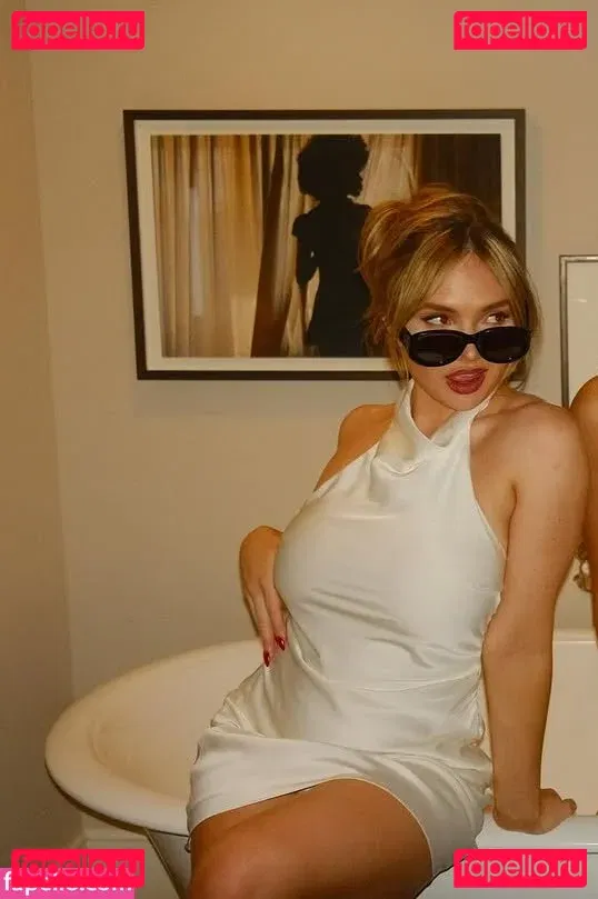 Natalie Alyn Lind Onlyfans Photo Gallery 