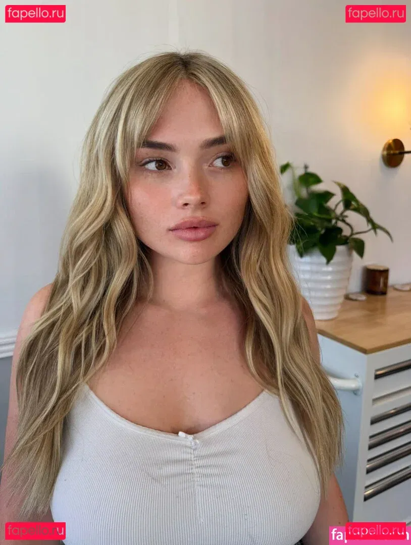 Natalie Alyn Lind Onlyfans Photo Gallery 