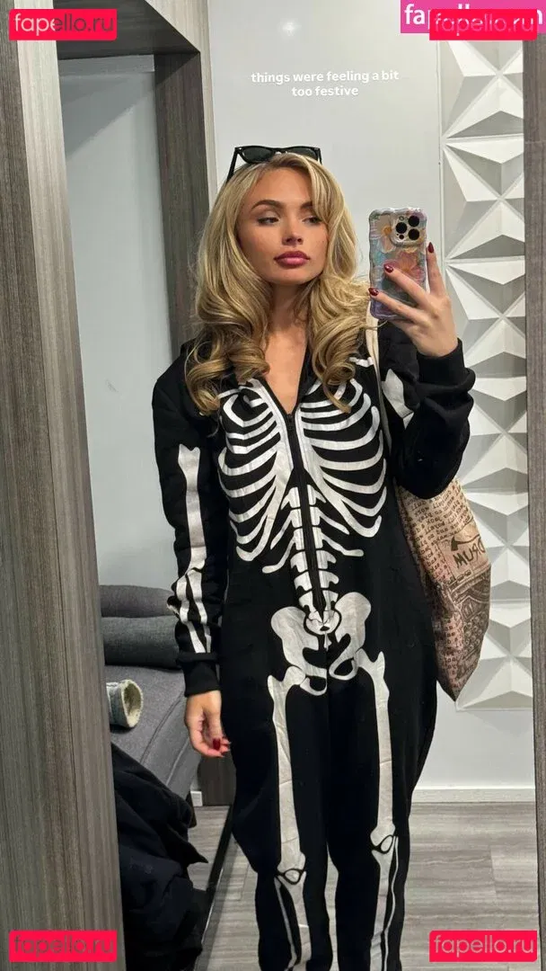 Natalie Alyn Lind Onlyfans Photo Gallery 