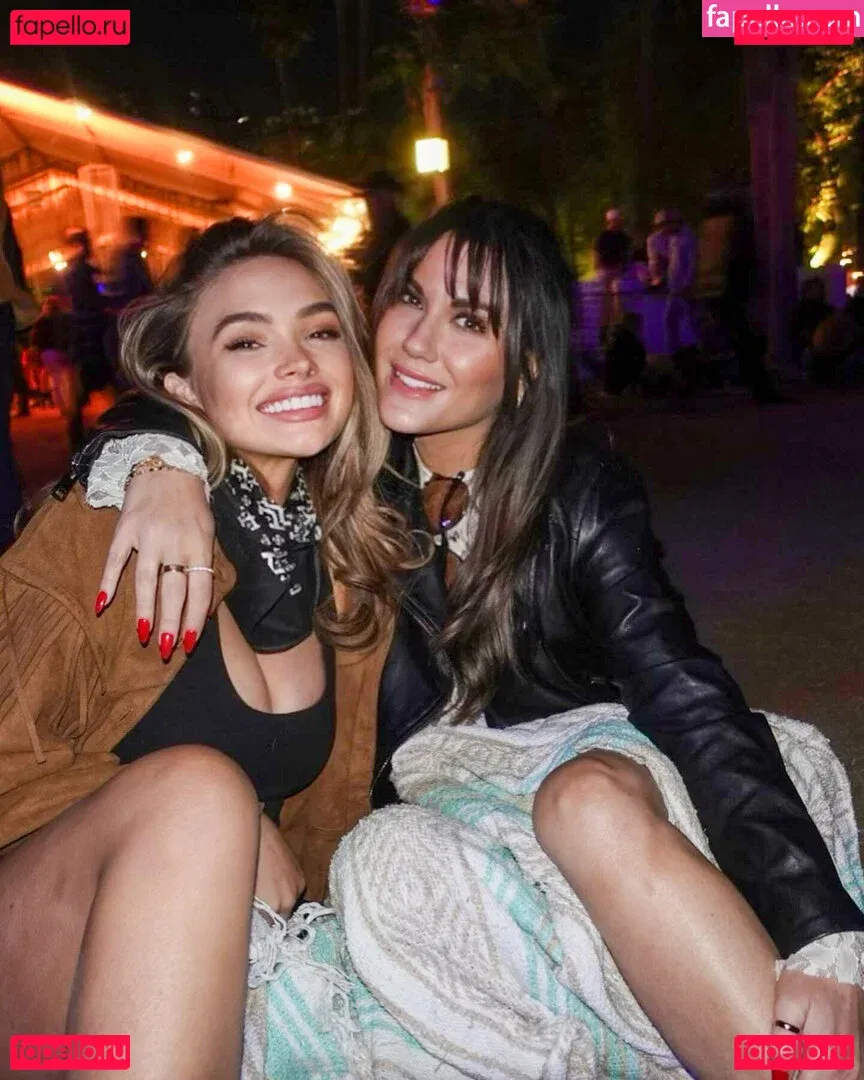 Natalie Alyn Lind Onlyfans Photo Gallery 