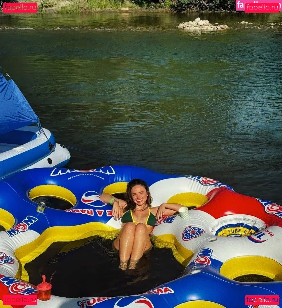 Natalie Alyn Lind Onlyfans Photo Gallery 