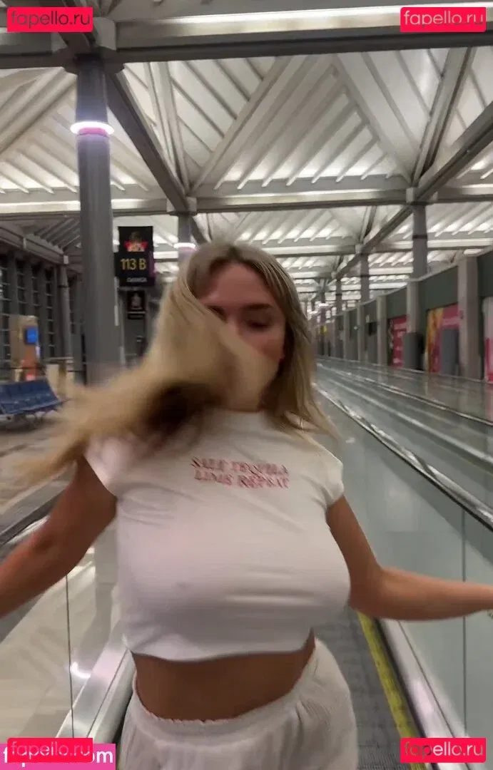 Natalie Alyn Lind Onlyfans Photo Gallery 