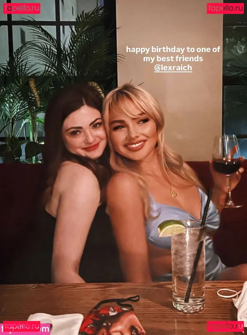 Natalie Alyn Lind Onlyfans Photo Gallery 