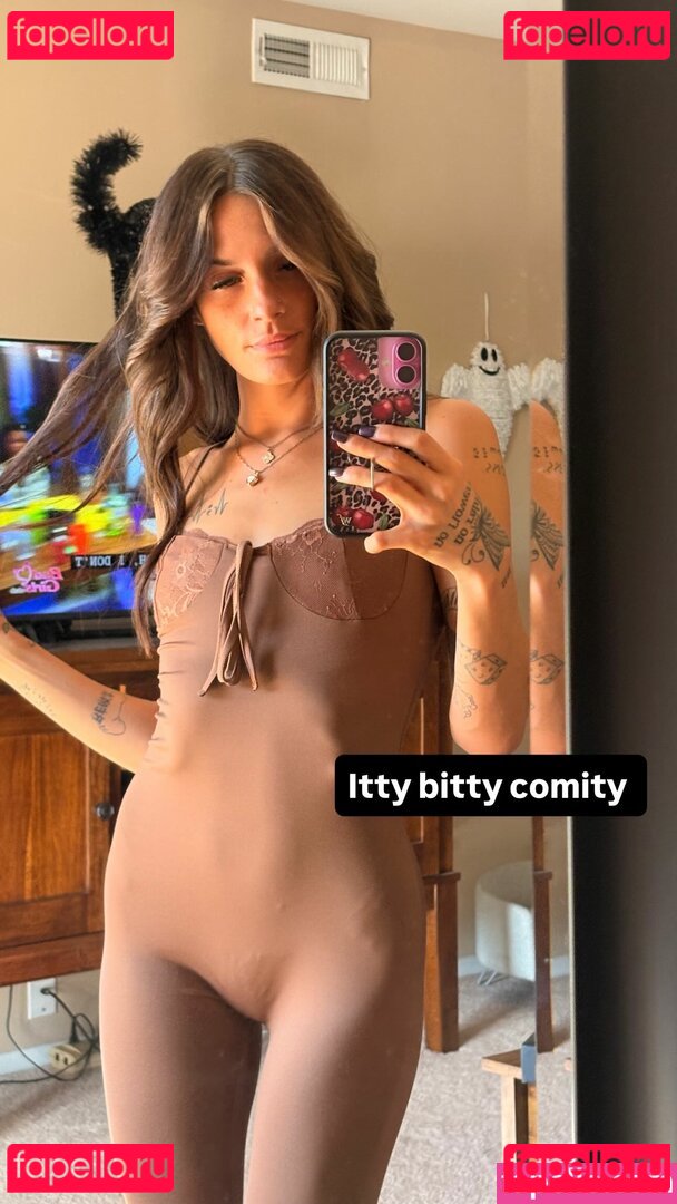tinyteaserrtt / treena_berry_ Nude Onlyfans Photo 45
