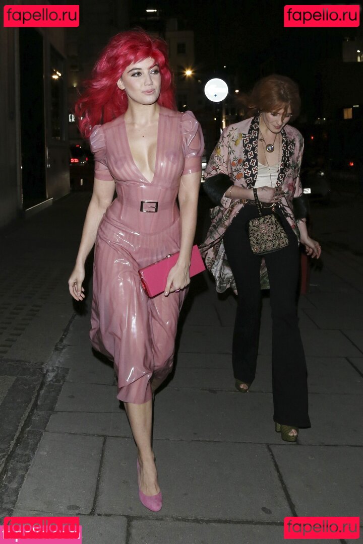 Daisy Lowe / daisylowe Onlyfans Photo Gallery 