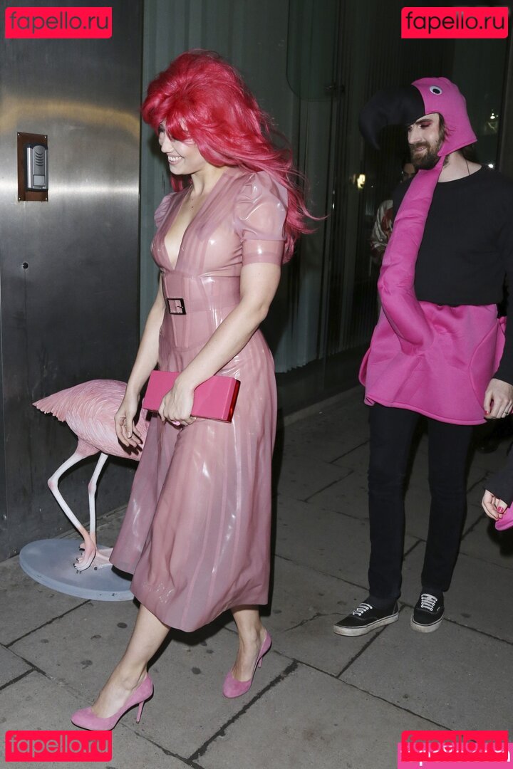 Daisy Lowe / daisylowe Onlyfans Photo Gallery 