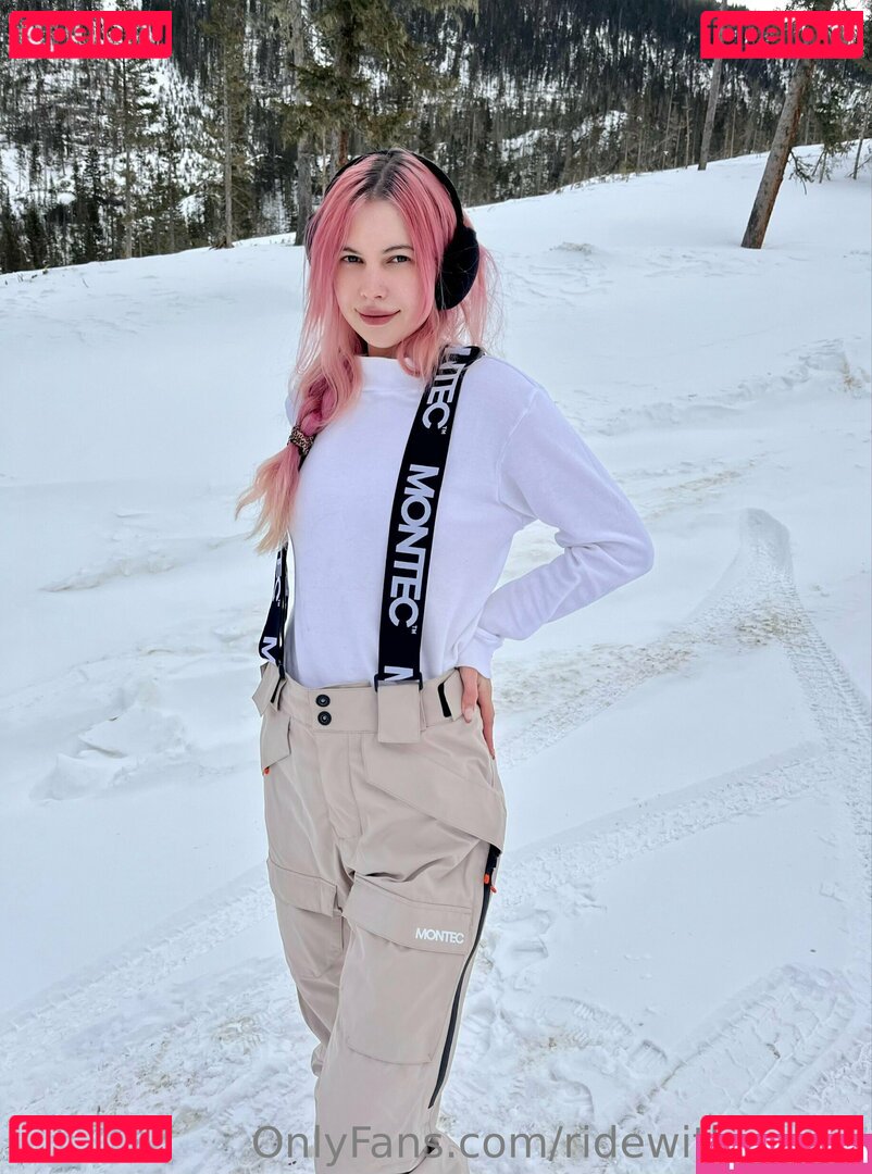 awesomexcarms / ridewithcarms / ridingwithcarms Onlyfans Photo Gallery 