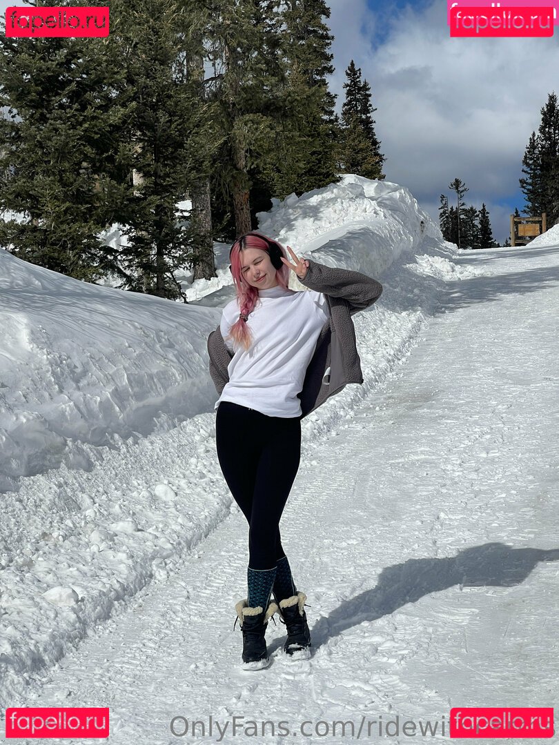 awesomexcarms / ridewithcarms / ridingwithcarms Onlyfans Photo Gallery 