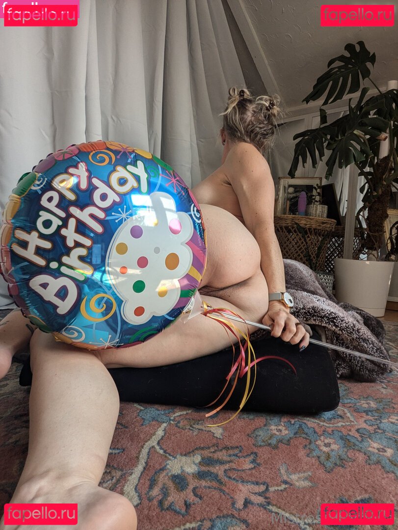 mistress.carmilla / mistresscarmilla Onlyfans Photo Gallery 