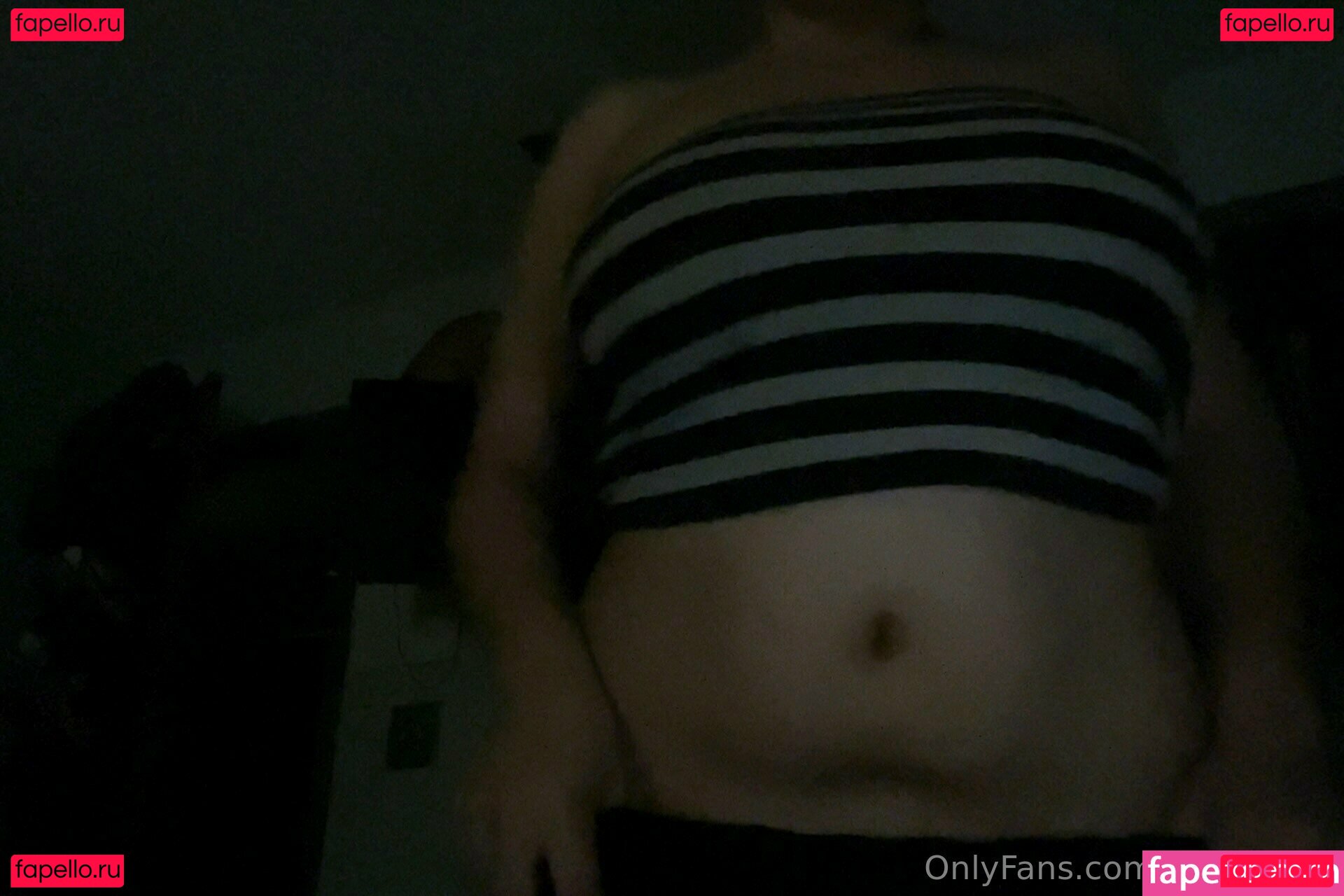 vidageuse / vira.memes Onlyfans Photo Gallery 