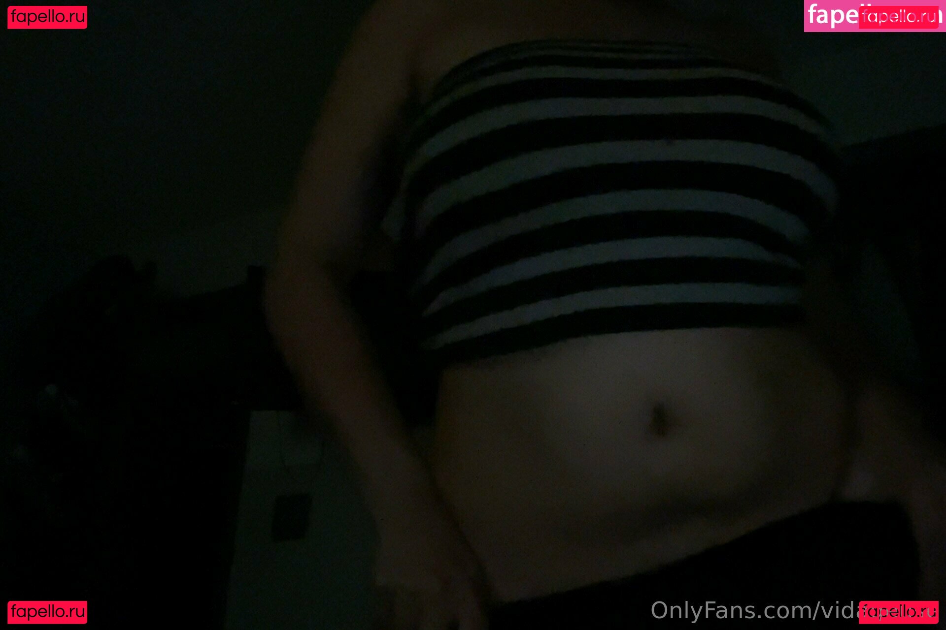 vidageuse / vira.memes Onlyfans Photo Gallery 