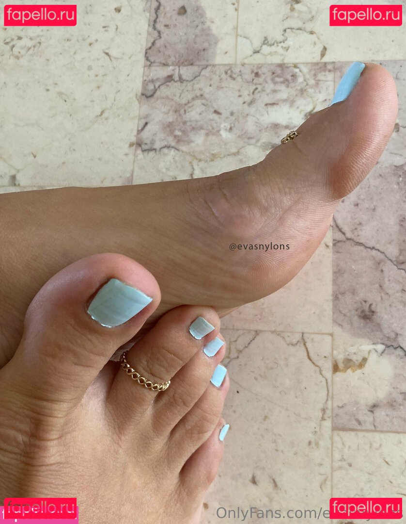 evasnylons / harisnyas_csaj Onlyfans Photo Gallery 