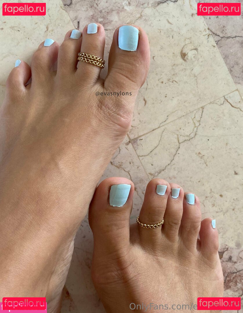 evasnylons / harisnyas_csaj Onlyfans Photo Gallery 