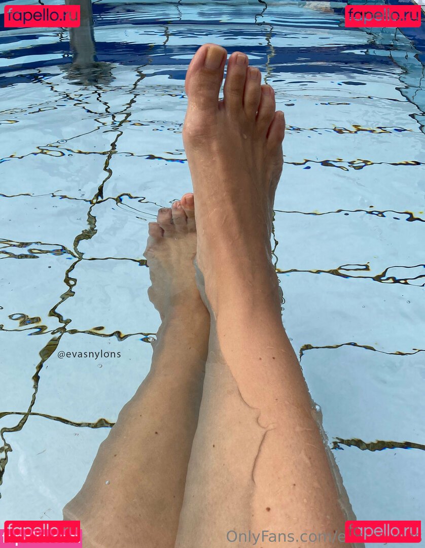 evasnylons / harisnyas_csaj Onlyfans Photo Gallery 