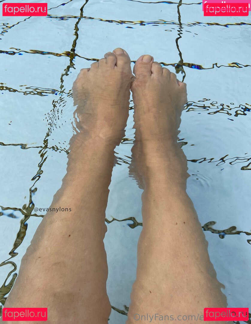 evasnylons / harisnyas_csaj Onlyfans Photo Gallery 