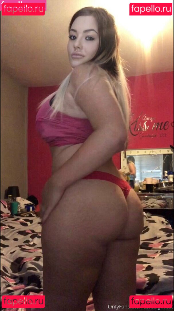 ashktink / ashleightink Onlyfans Photo Gallery 