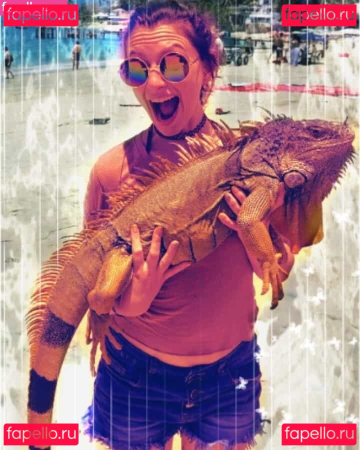 missdizzum Onlyfans Photo Gallery 