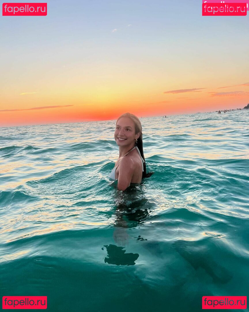 Emily Legler / emily.legler Onlyfans Photo Gallery 