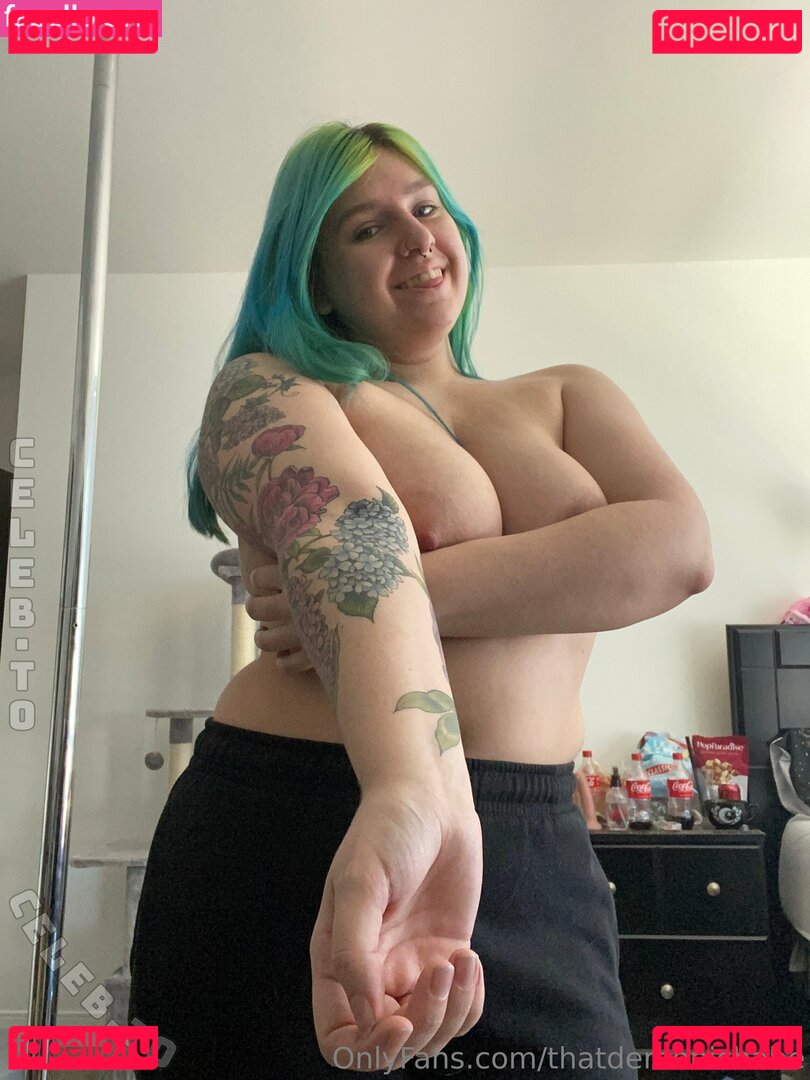 demonic_baker / thatdemonicbabe / thatdemonicbaker Onlyfans Photo Gallery 