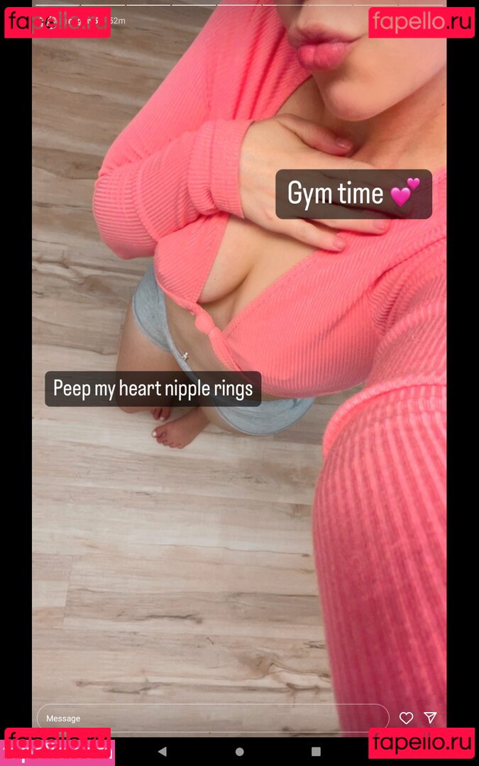 Megan Bllair / Megluv59 Onlyfans Photo Gallery 