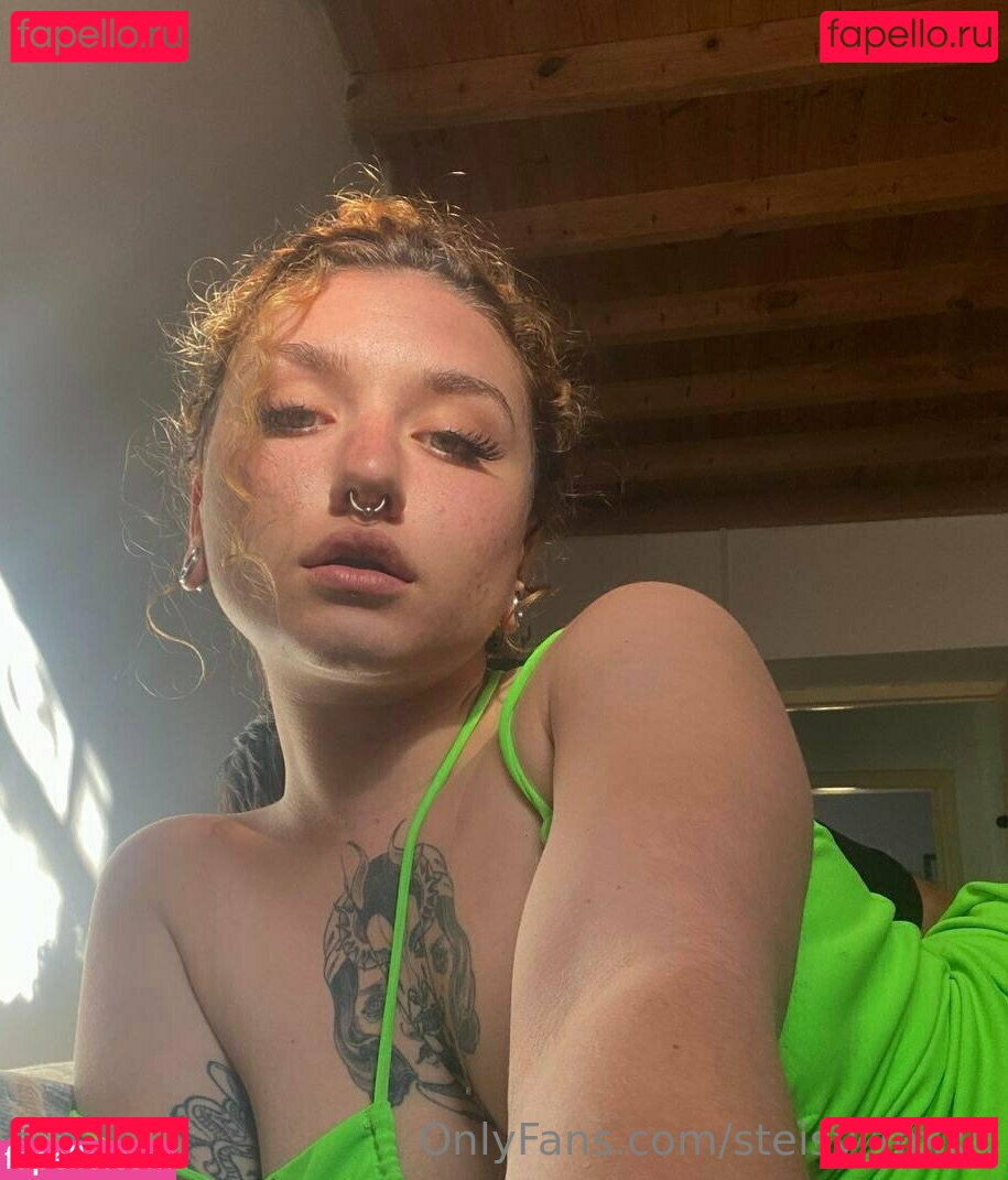 mstrssfox / steisy_foxxx Onlyfans Photo Gallery 