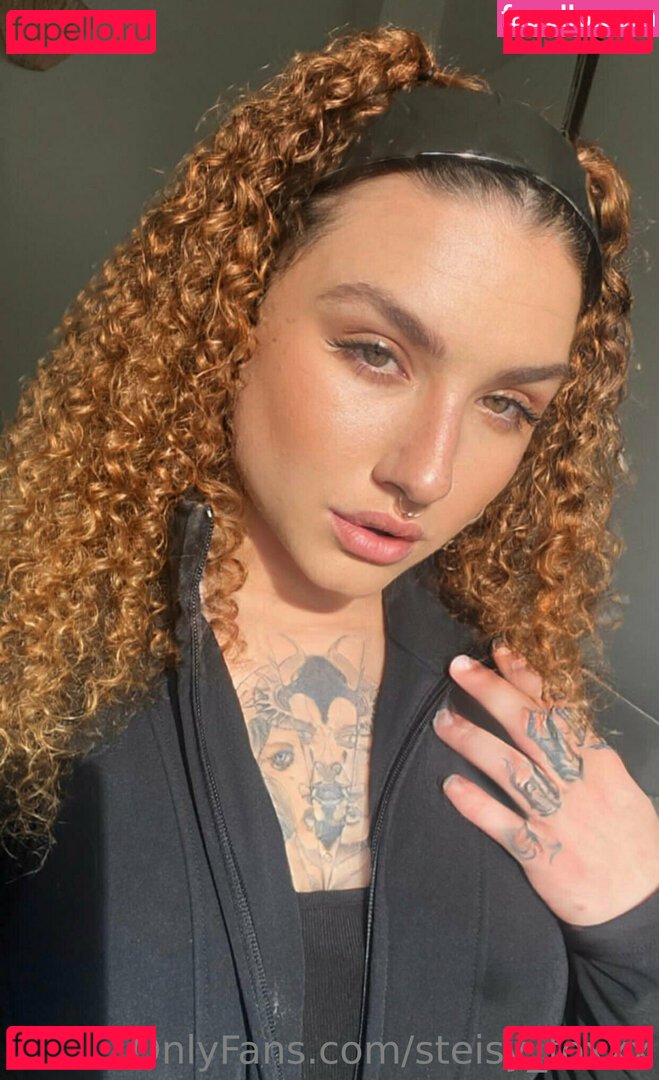 mstrssfox / steisy_foxxx Onlyfans Photo Gallery 