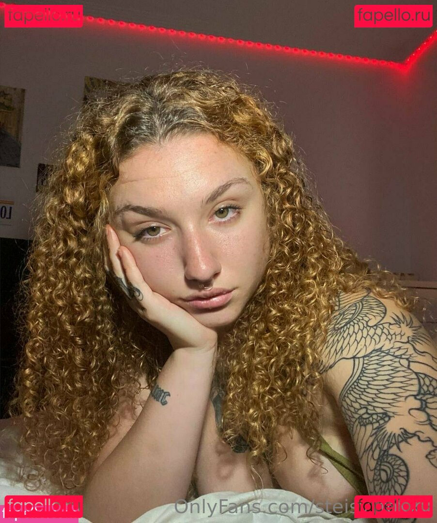 mstrssfox / steisy_foxxx Onlyfans Photo Gallery 