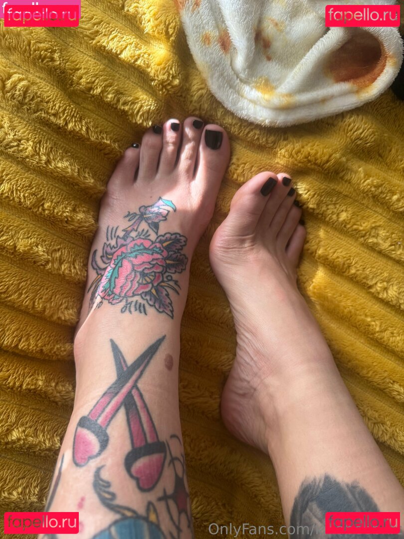 killabeebkfc / taywstarling Onlyfans Photo Gallery 