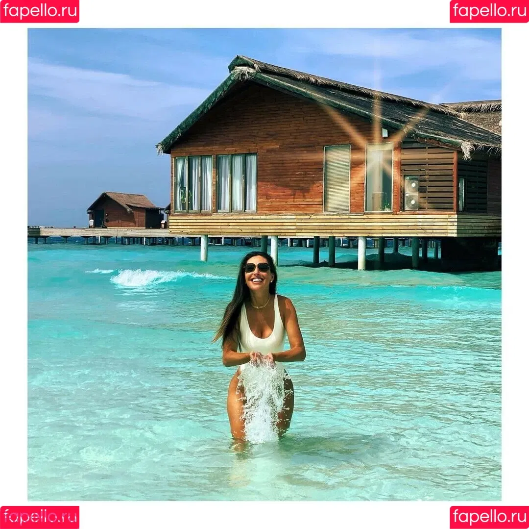 Roberta Carbonari Muzy Onlyfans Photo Gallery 