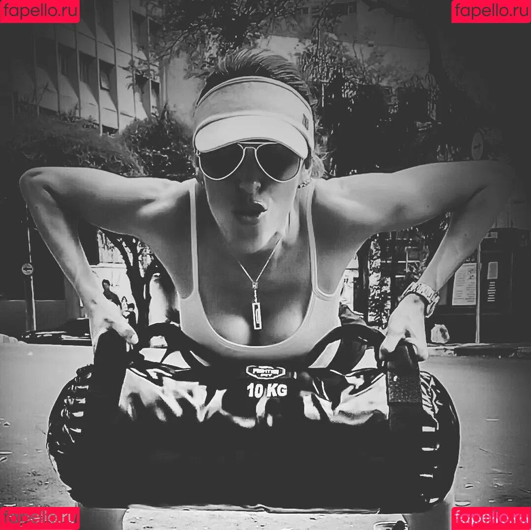 Roberta Carbonari Muzy Onlyfans Photo Gallery 