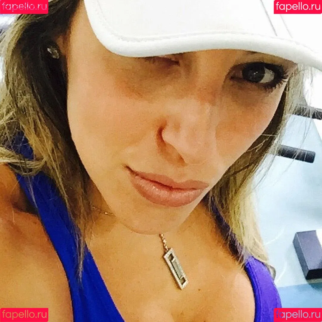 Roberta Carbonari Muzy Onlyfans Photo Gallery 