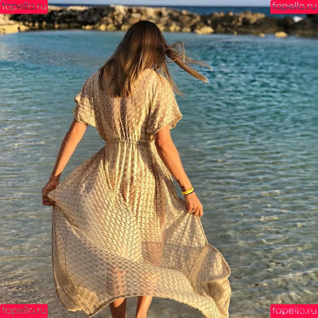 Roberta Carbonari Muzy Onlyfans Photo Gallery 