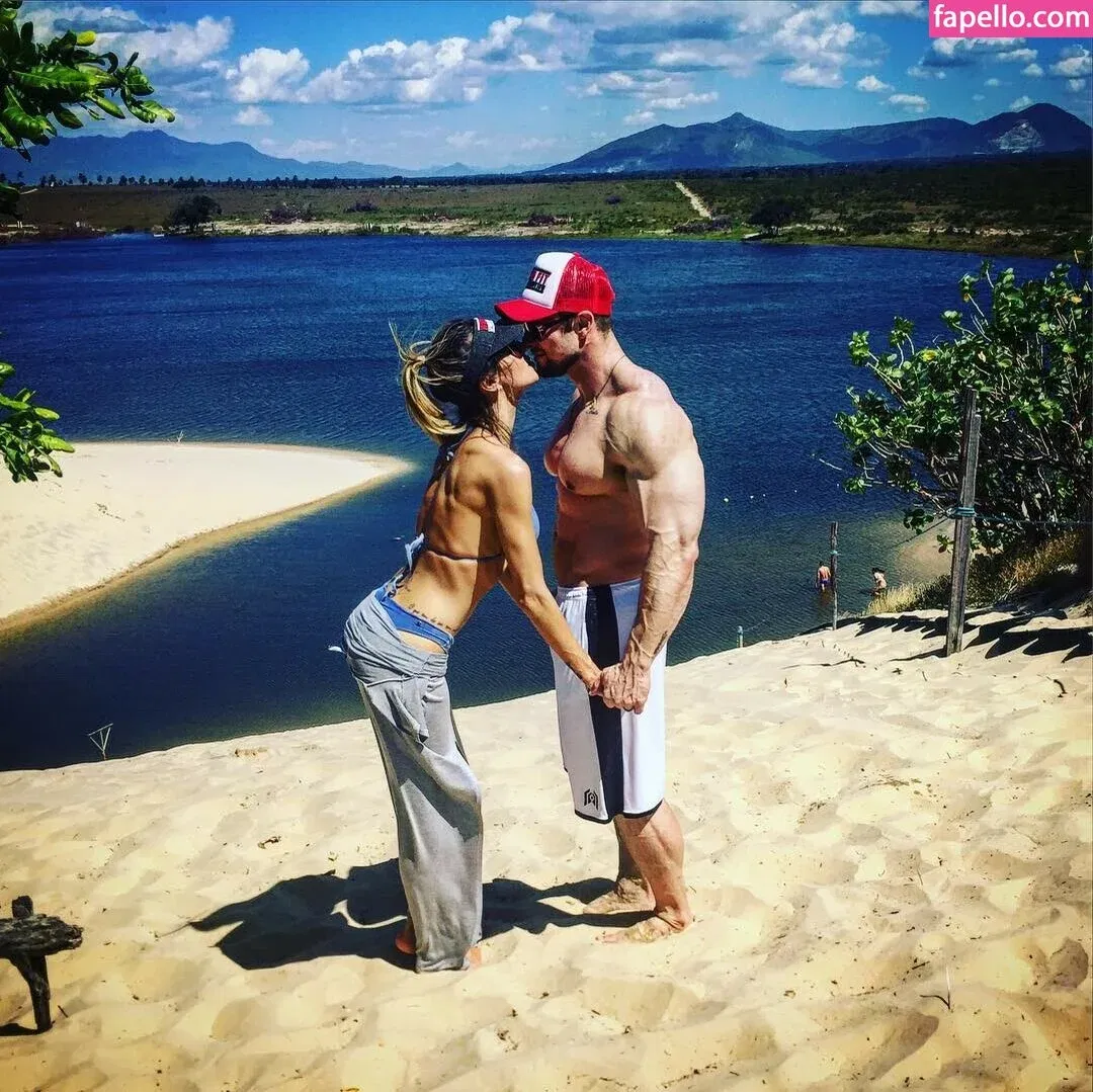 Roberta Carbonari Muzy Onlyfans Photo Gallery 