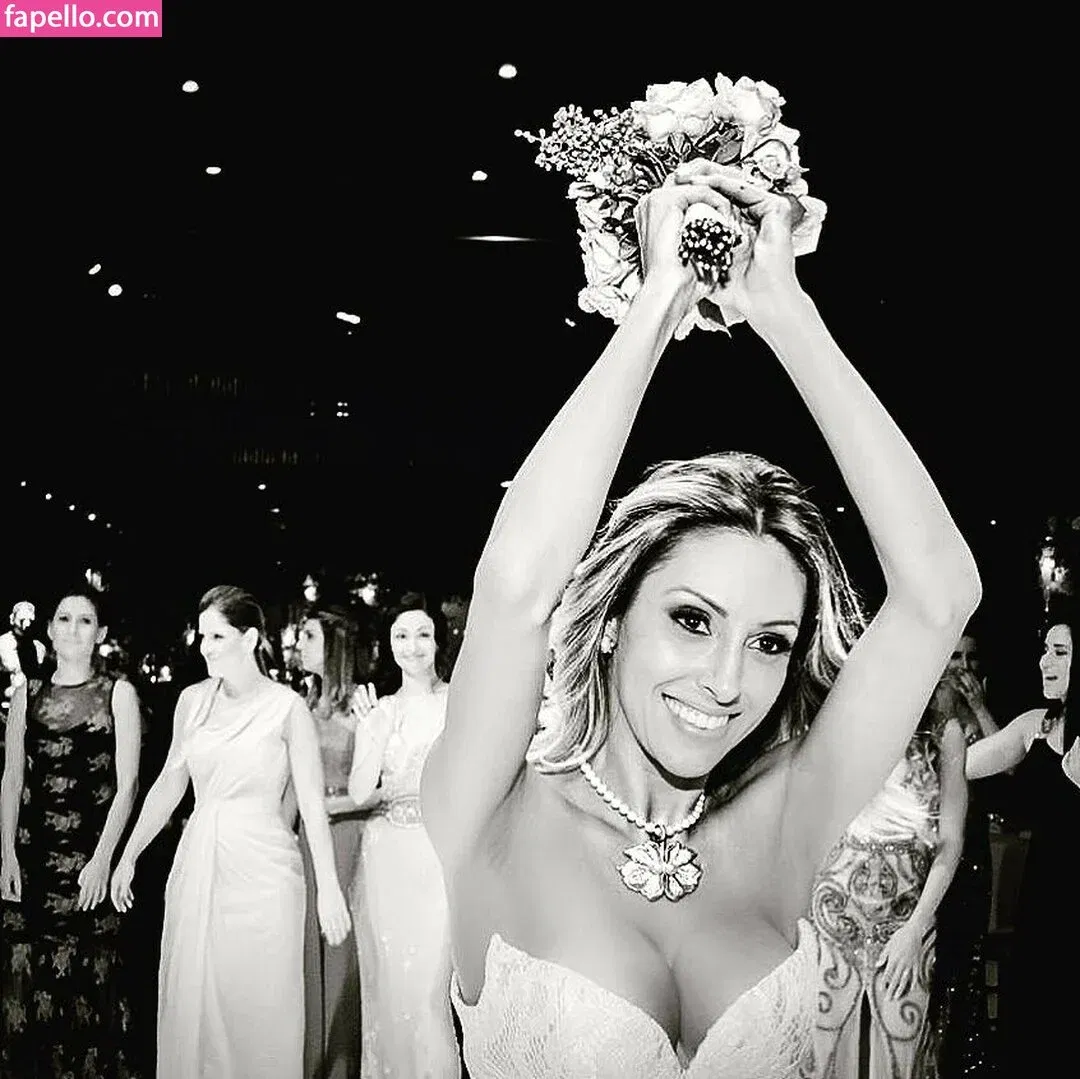 Roberta Carbonari Muzy Onlyfans Photo Gallery 