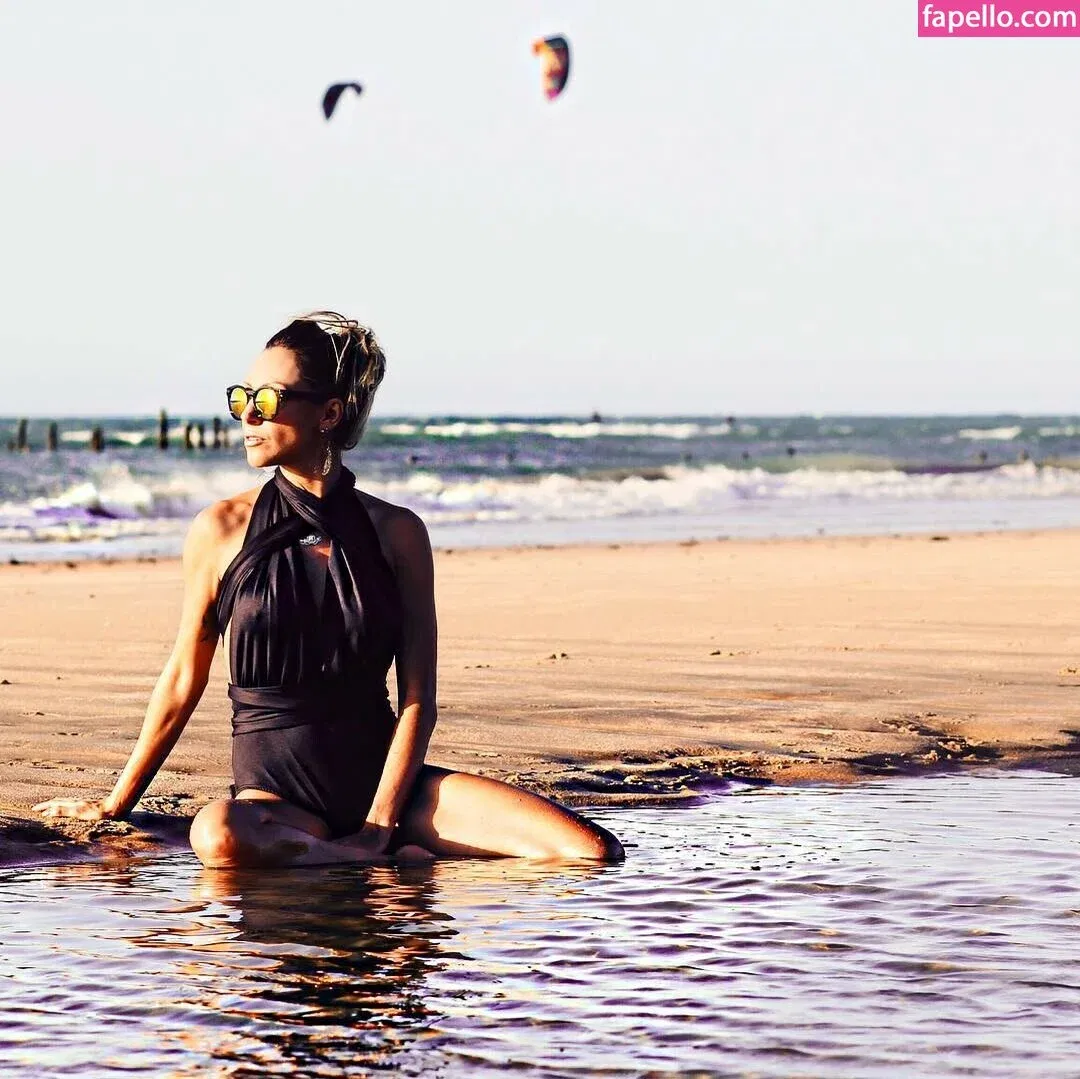 Roberta Carbonari Muzy Onlyfans Photo Gallery 