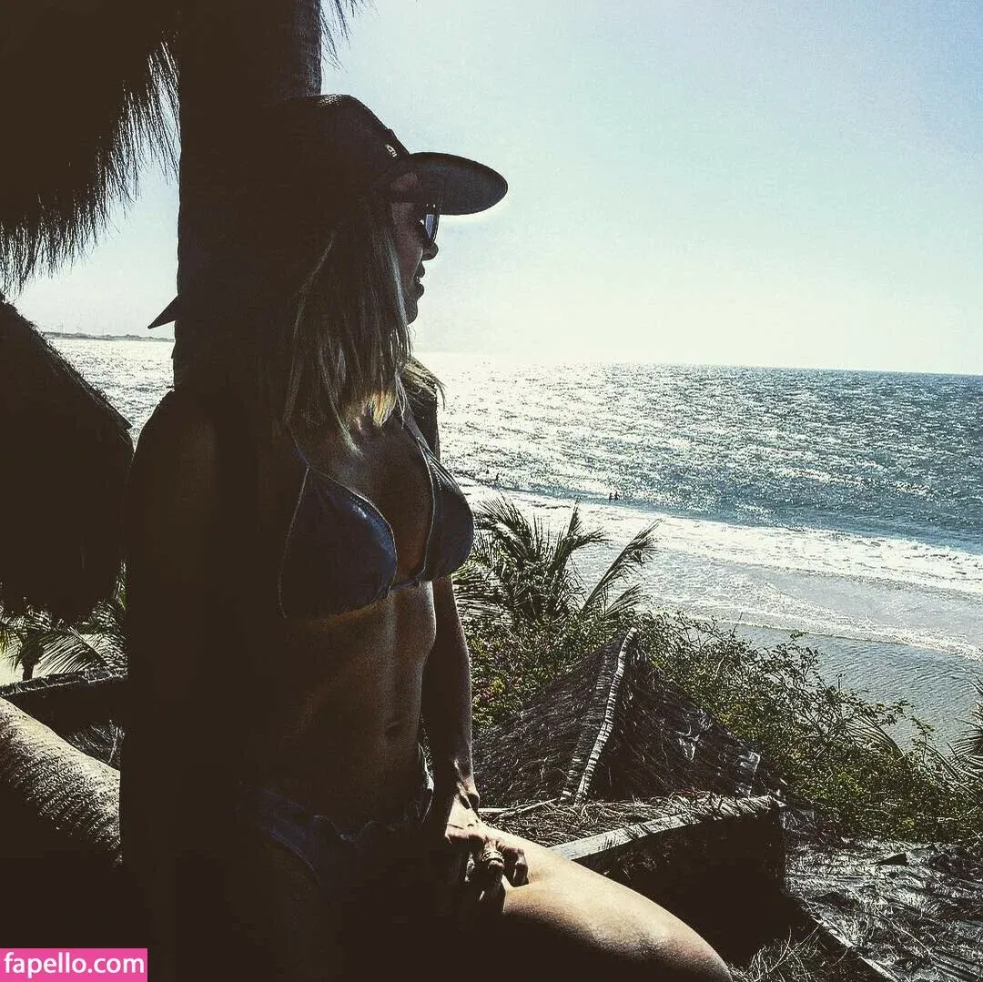 Roberta Carbonari Muzy Onlyfans Photo Gallery 