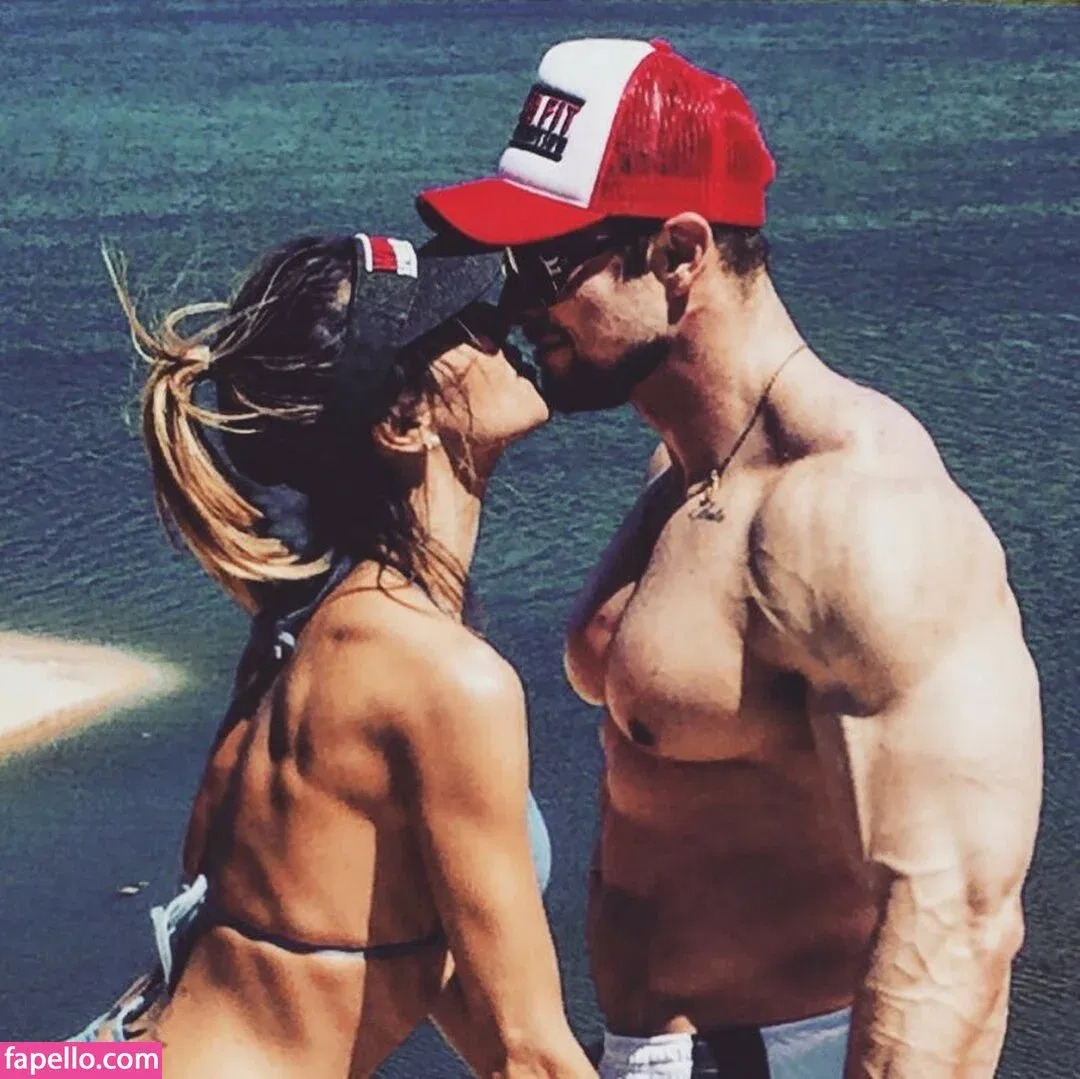 Roberta Carbonari Muzy Onlyfans Photo Gallery 