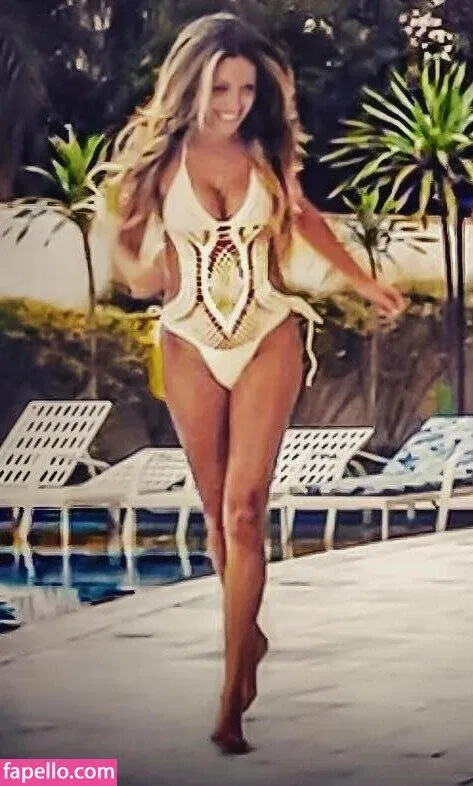 Roberta Carbonari Muzy Onlyfans Photo Gallery 