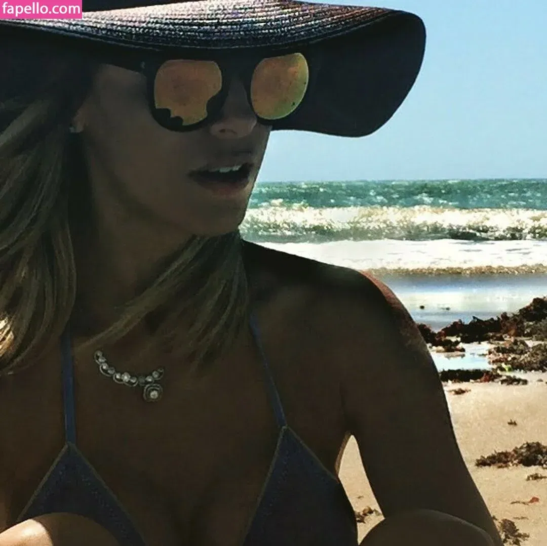 Roberta Carbonari Muzy Onlyfans Photo Gallery 