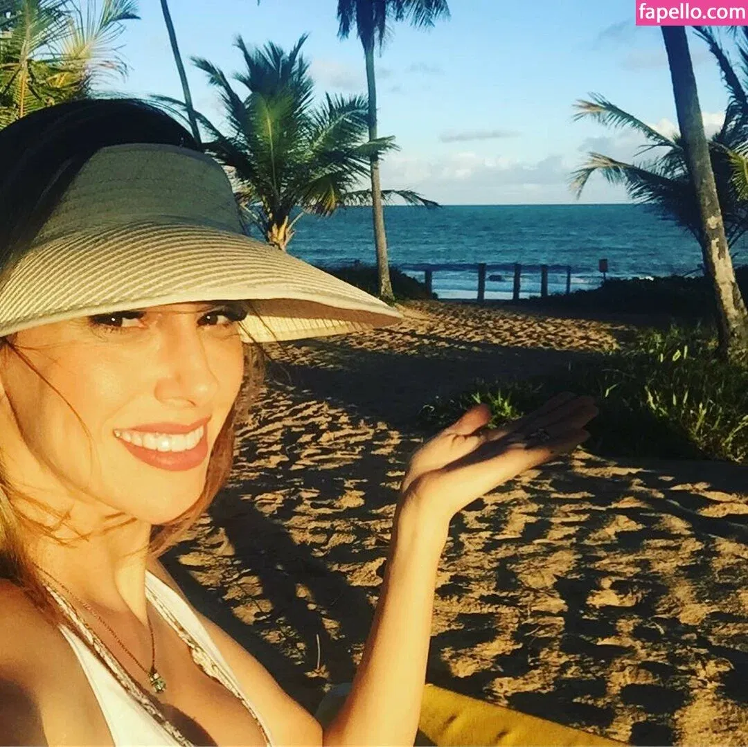 Roberta Carbonari Muzy Onlyfans Photo Gallery 