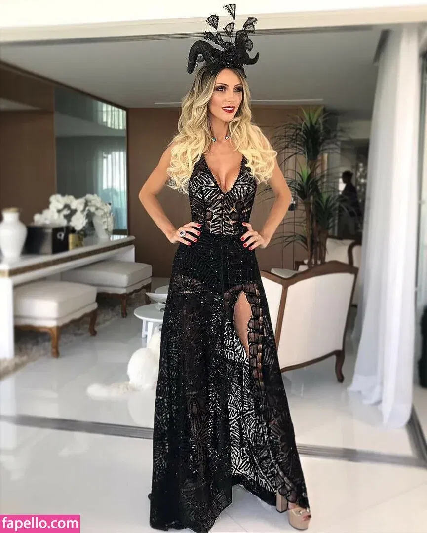 Roberta Carbonari Muzy Onlyfans Photo Gallery 