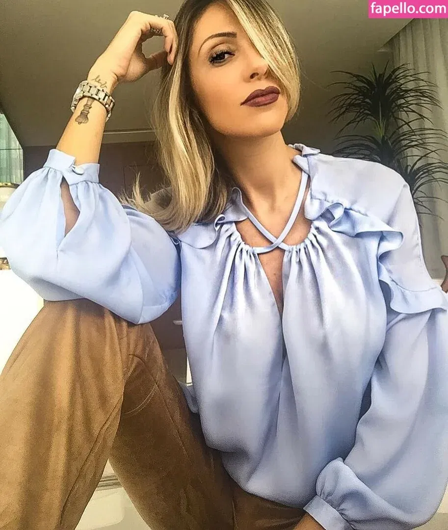 Roberta Carbonari Muzy Onlyfans Photo Gallery 