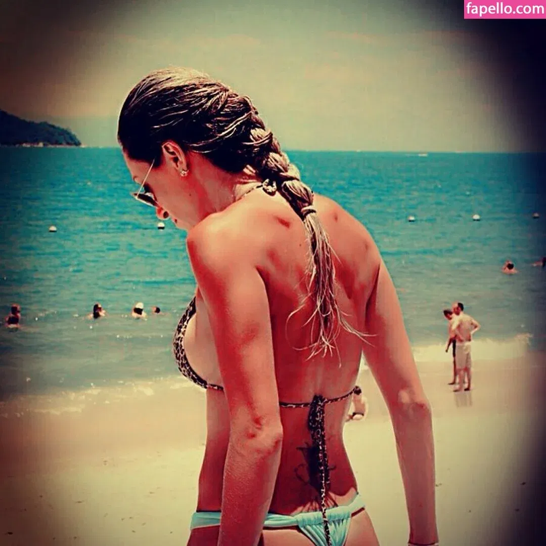 Roberta Carbonari Muzy Onlyfans Photo Gallery 