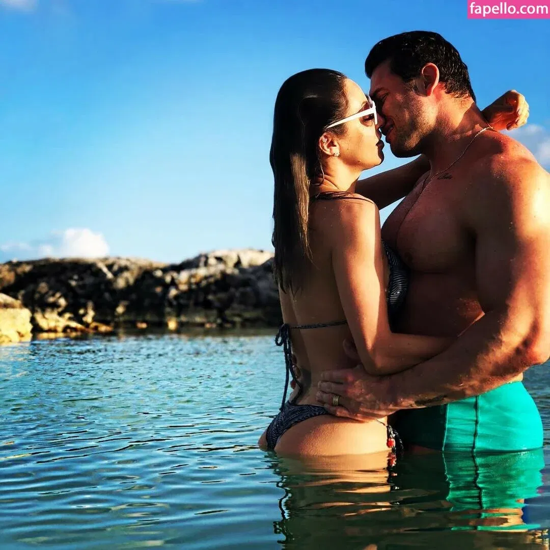 Roberta Carbonari Muzy Onlyfans Photo Gallery 